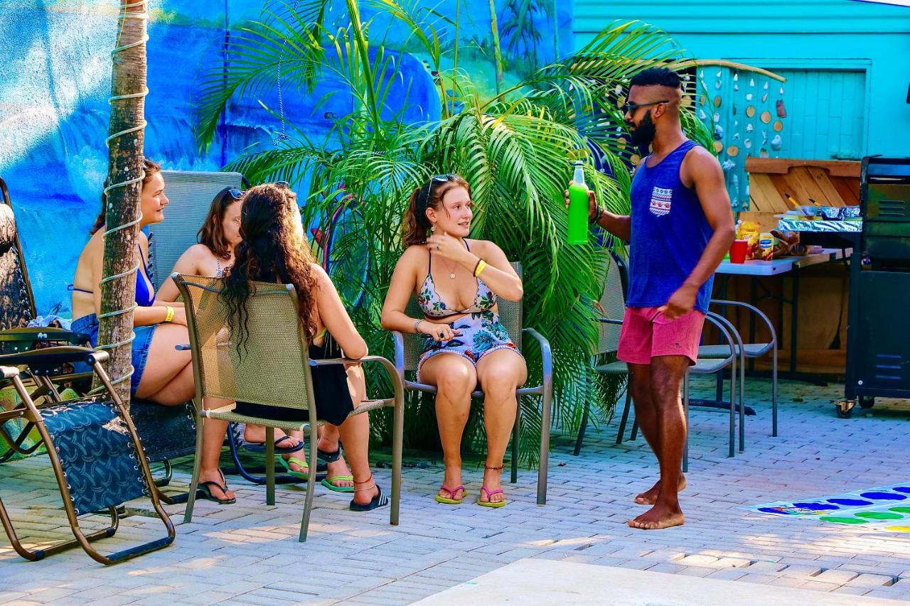 Blue Iguana Hotel Samara Ngoại thất bức ảnh