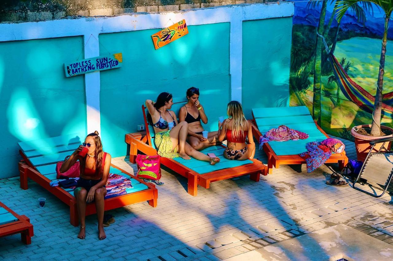 Blue Iguana Hotel Samara Ngoại thất bức ảnh