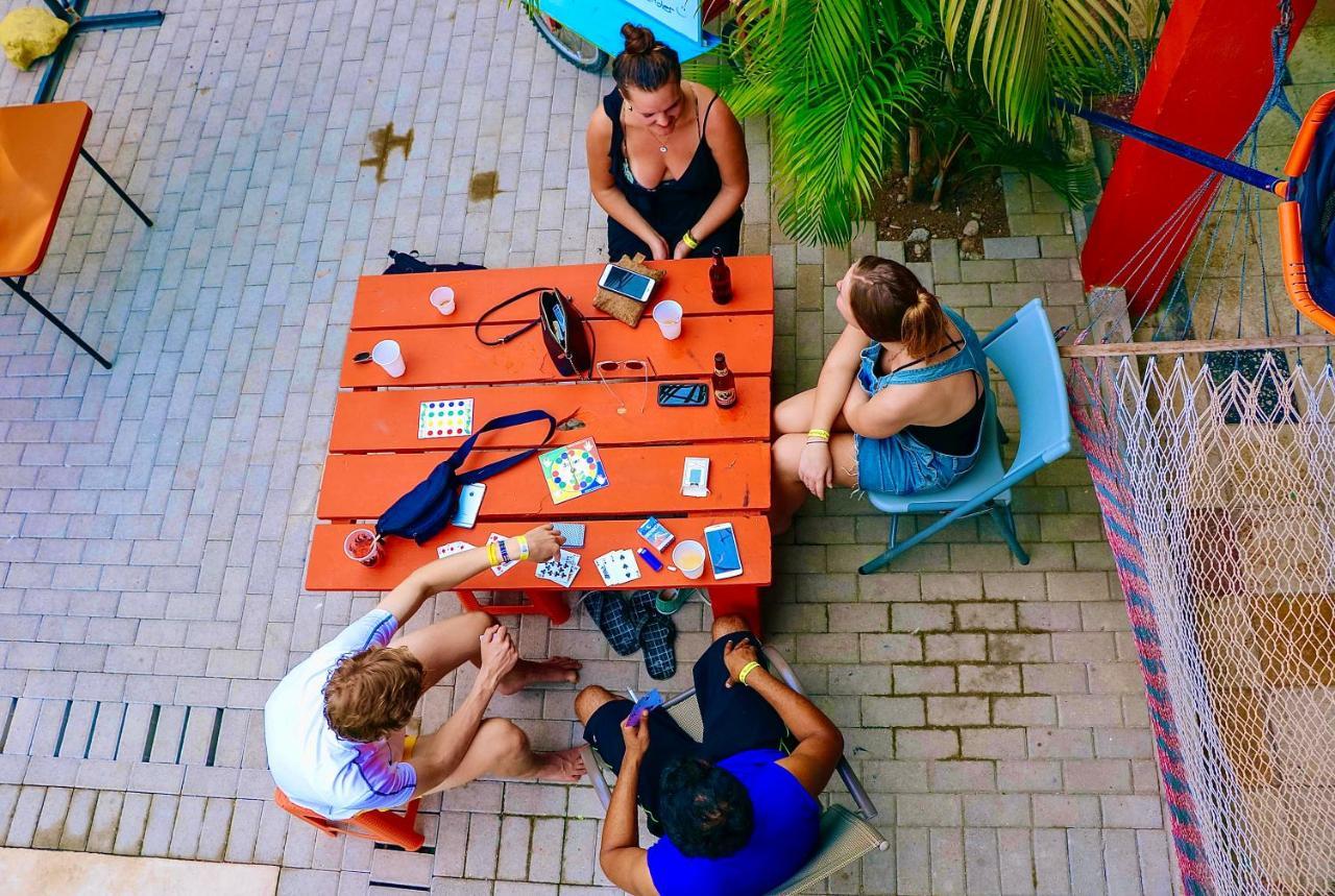 Blue Iguana Hotel Samara Ngoại thất bức ảnh