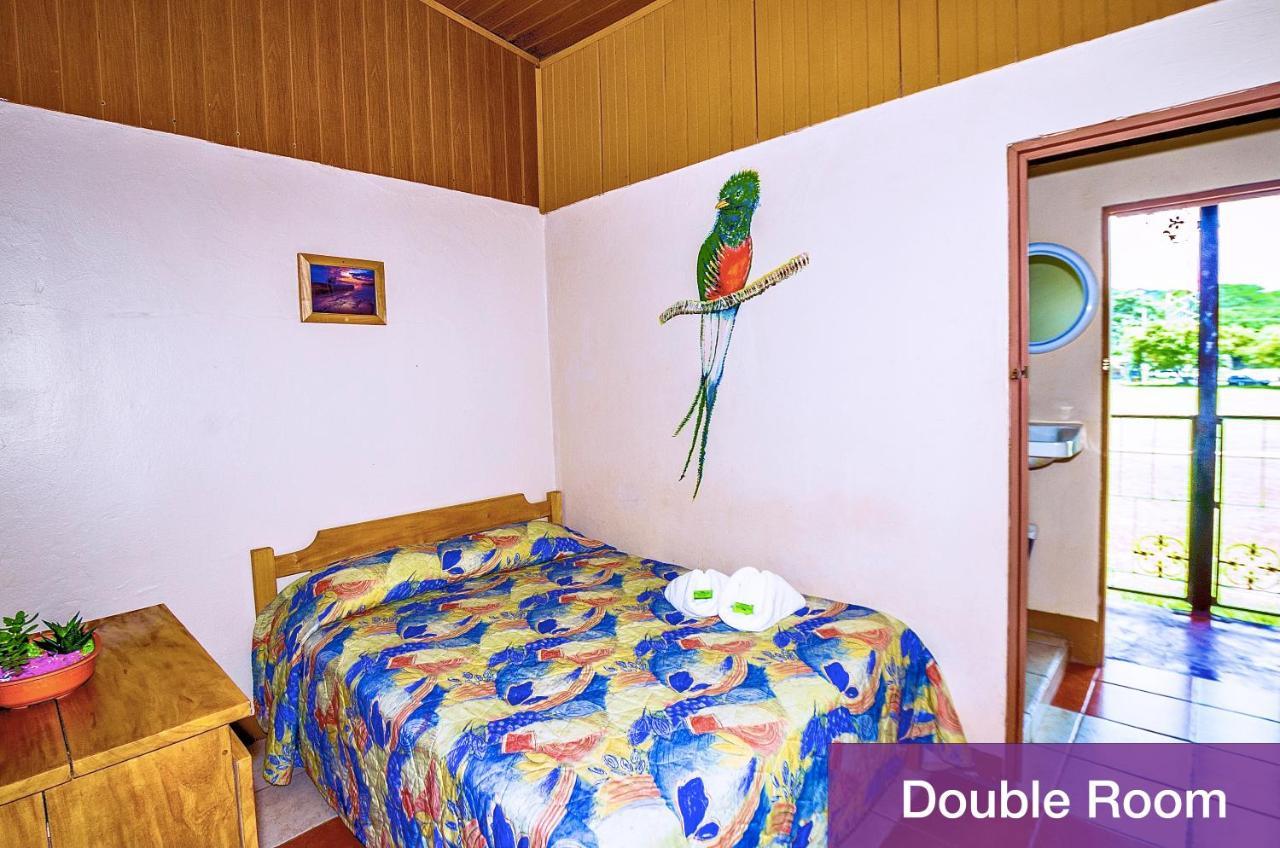 Blue Iguana Hotel Samara Ngoại thất bức ảnh