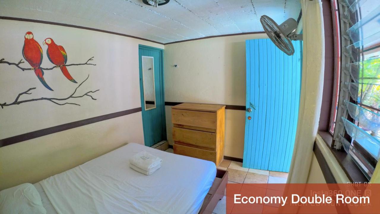 Blue Iguana Hotel Samara Ngoại thất bức ảnh