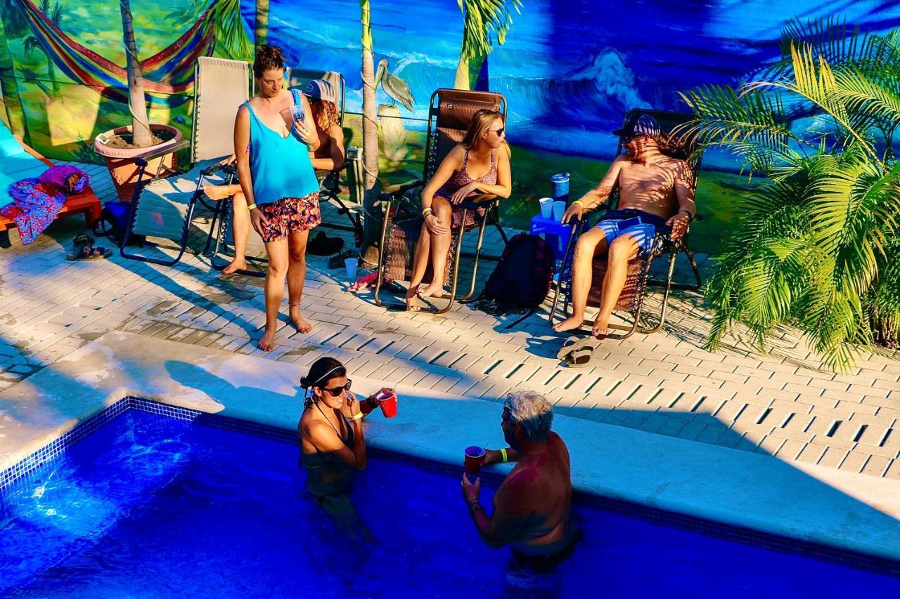 Blue Iguana Hotel Samara Ngoại thất bức ảnh