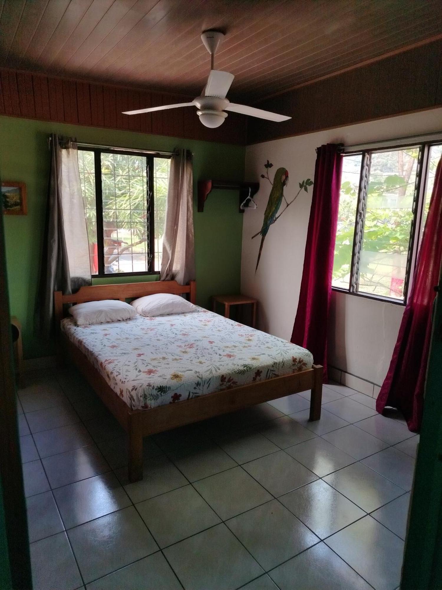 Blue Iguana Hotel Samara Ngoại thất bức ảnh
