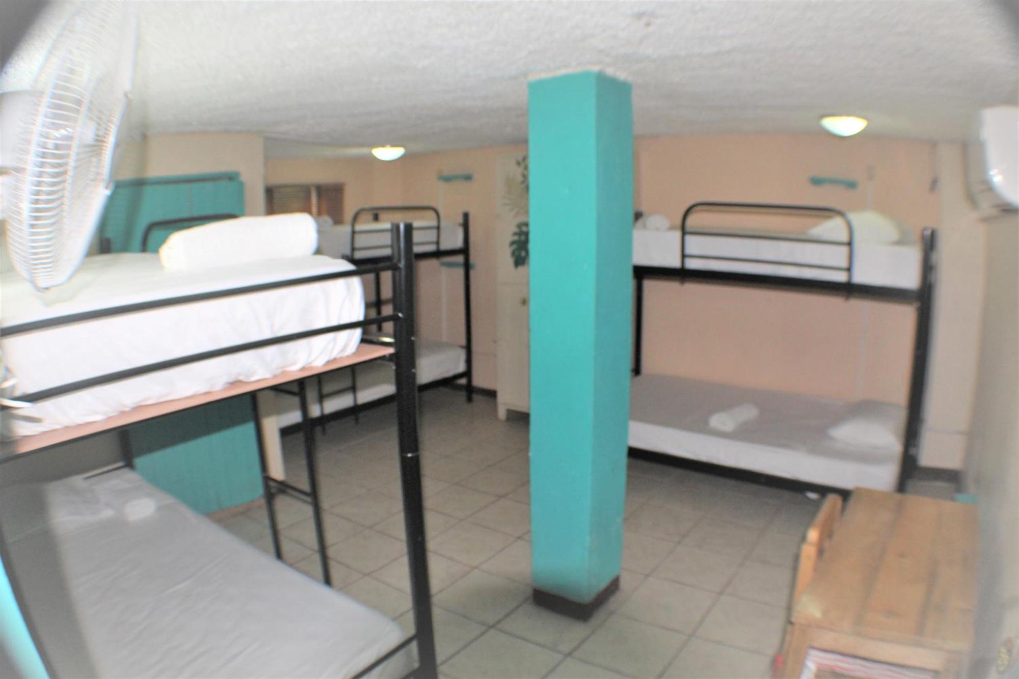 Blue Iguana Hotel Samara Ngoại thất bức ảnh
